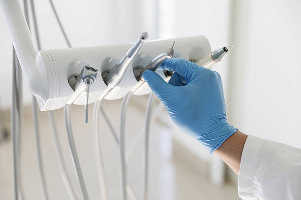 Professional Tooth Extraction technician working in Laverne, OK